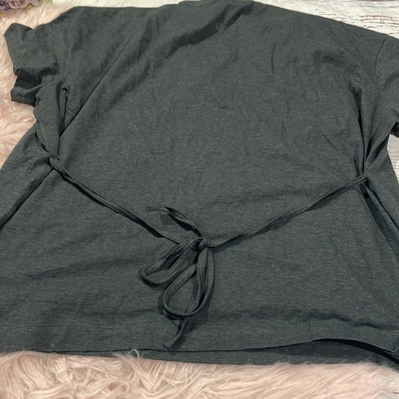 Lululemon Side Tie V-Neck Oversized T-Shirt Heathered Black - Picture 12 of 13